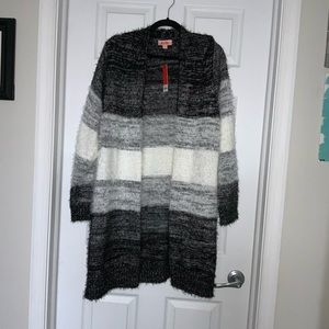 EVRI cardigan sweater